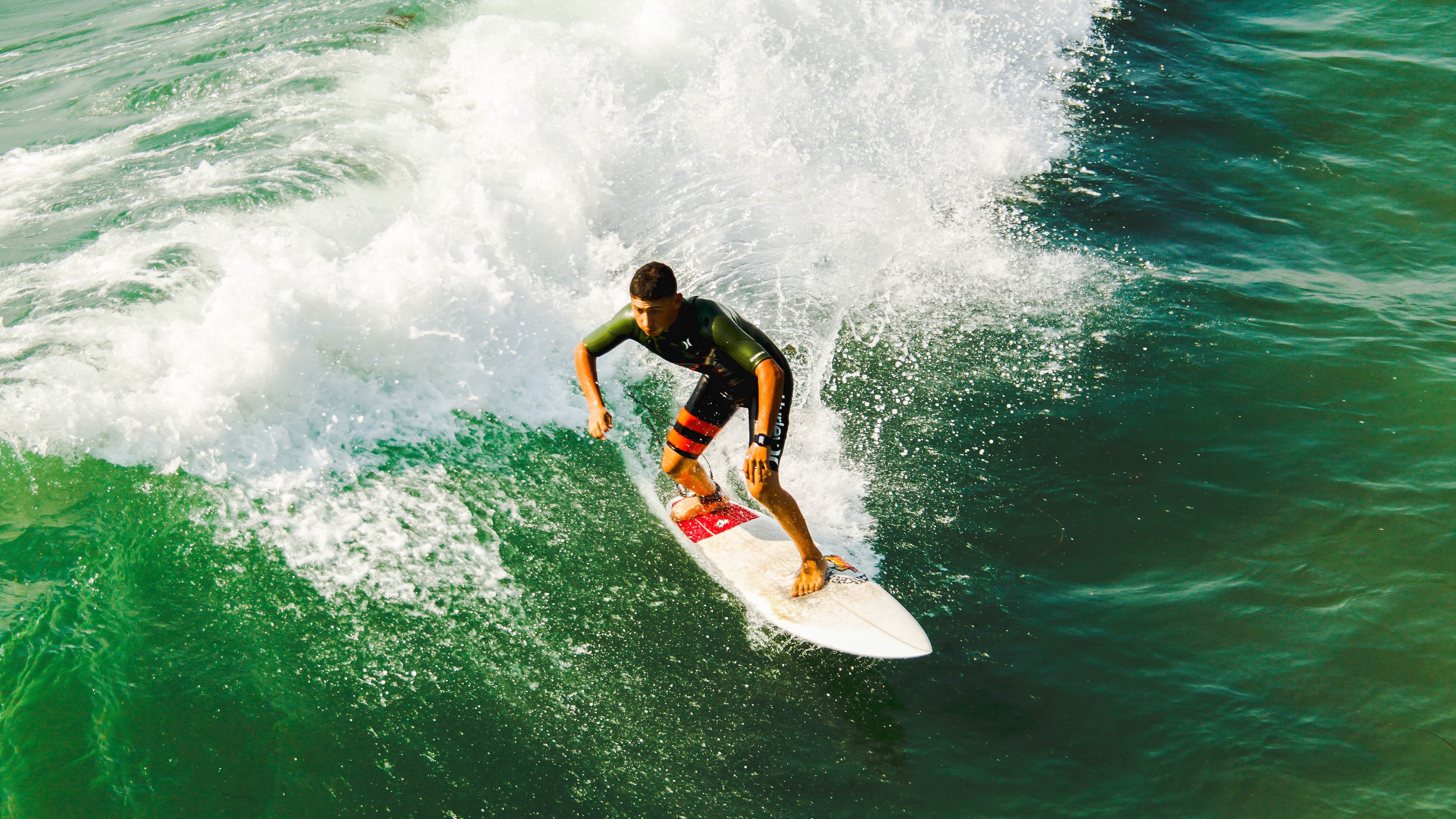 乐鱼网页版-“运动舞蹈：金牛区城北体育馆见证舞者们每一跃，每一转，每一步的极致美感”